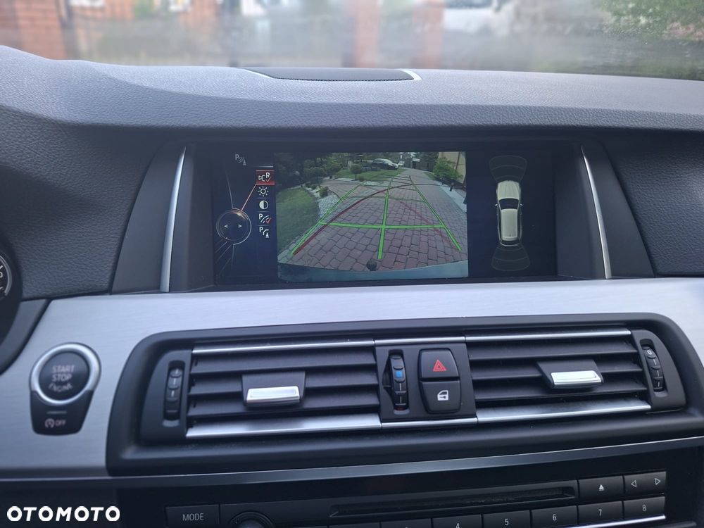 BMW Seria 5 520d Luxury Line - 15