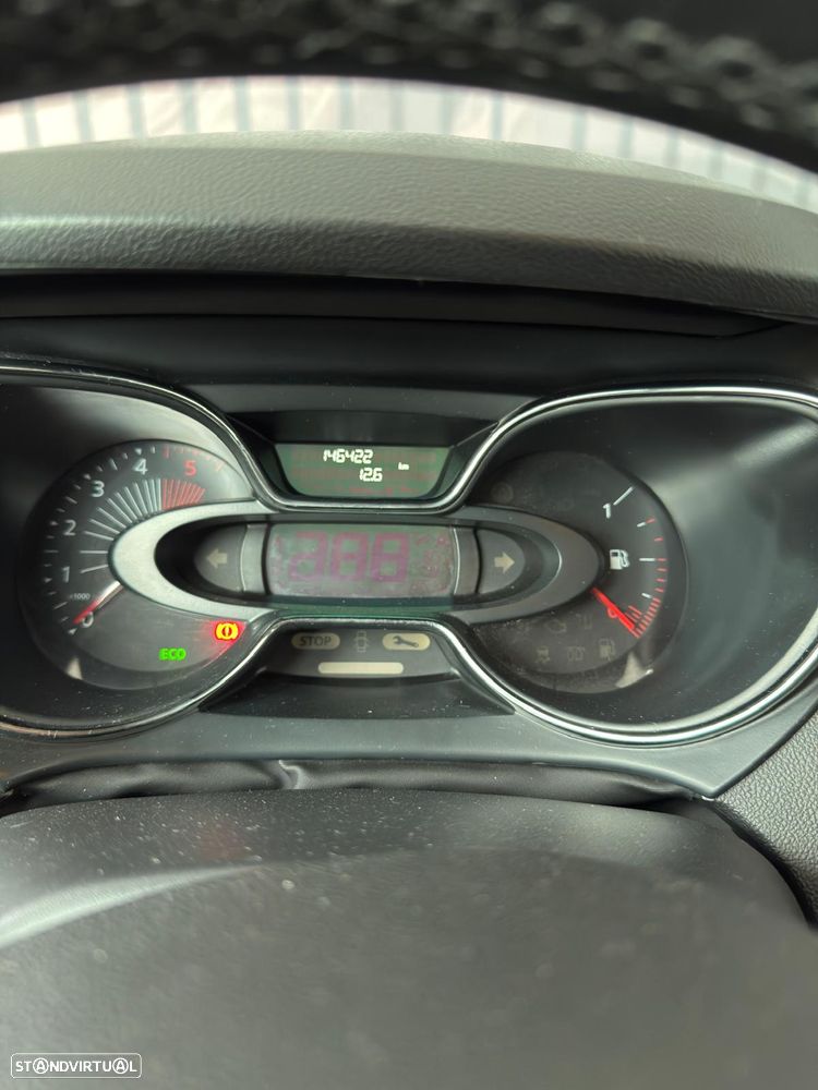 Renault Captur 1.5 dCi - 18