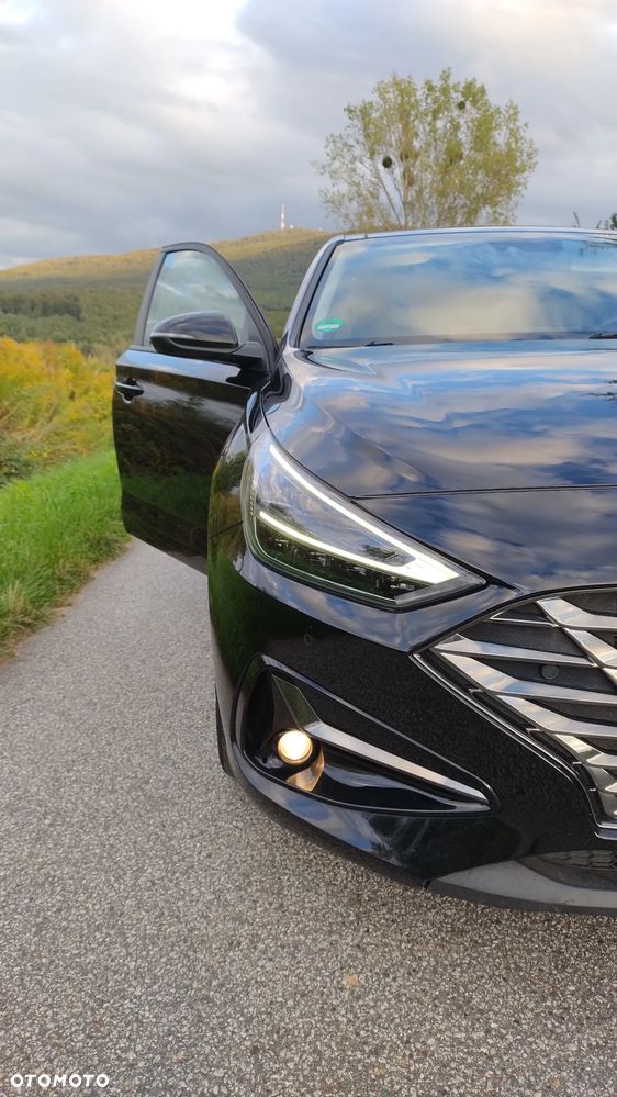 Hyundai i30 1.0 T-GDI 48V-Hybrid DCT Connect & Go - 12
