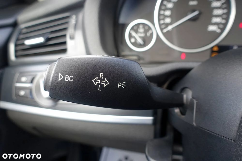 BMW X3 xDrive20d - 28