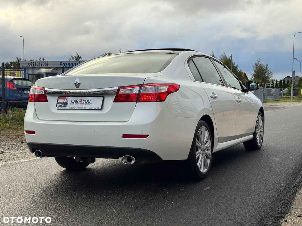 Renault Latitude 3.0 V6 dCi Initiale - 6