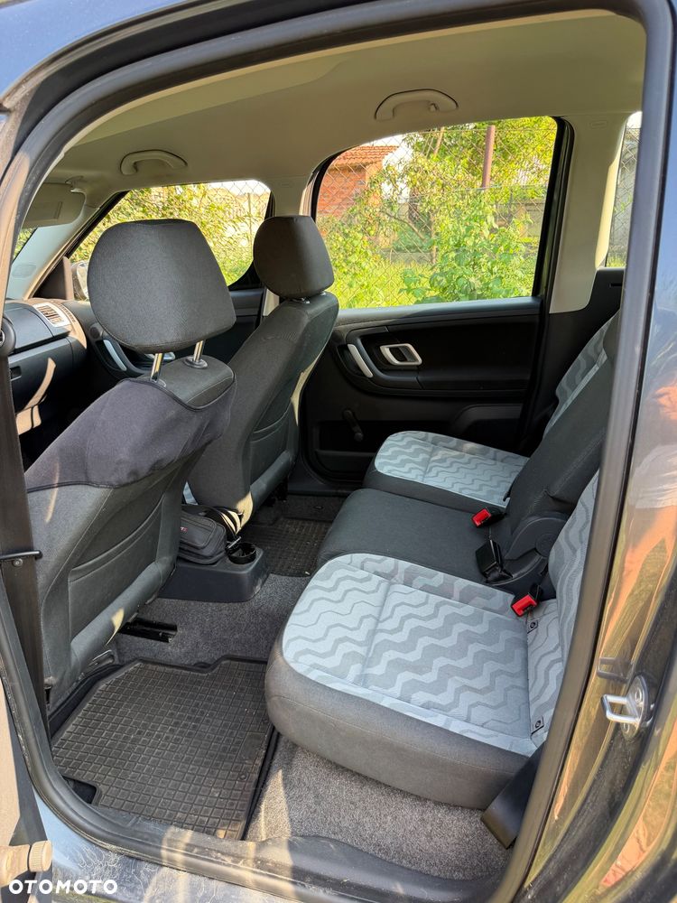 Skoda Roomster 1.6 16V - 8