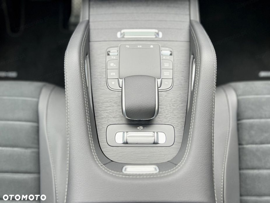 Mercedes-Benz GLE 300 d mHEV 4-Matic AMG Line - 11