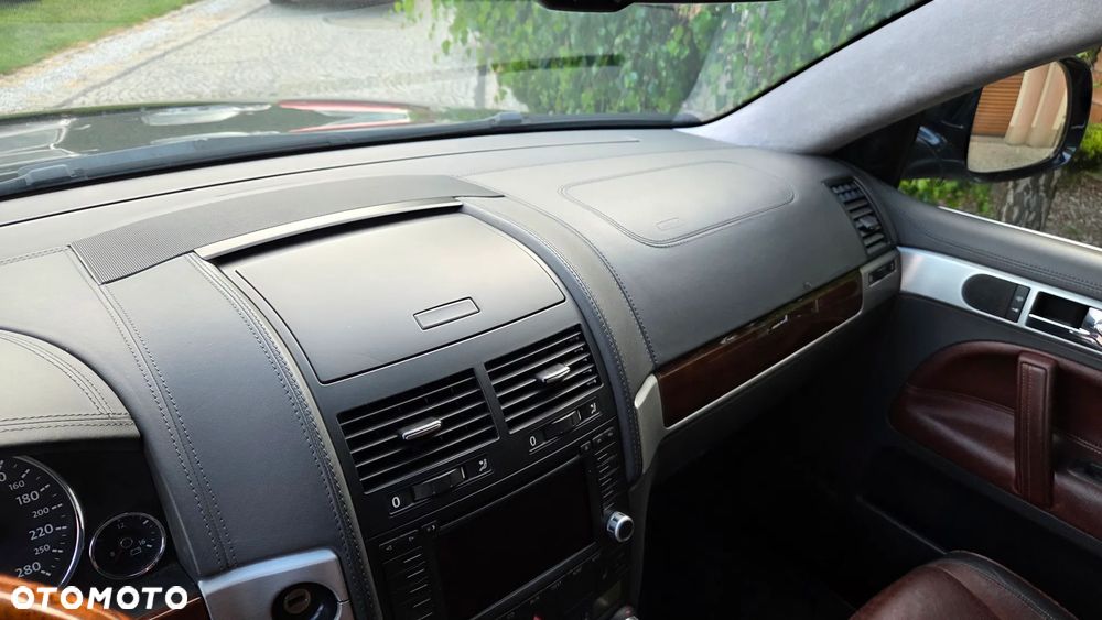 Volkswagen Touareg 5.0 V10 TDI DPF Automatik Individual - 32