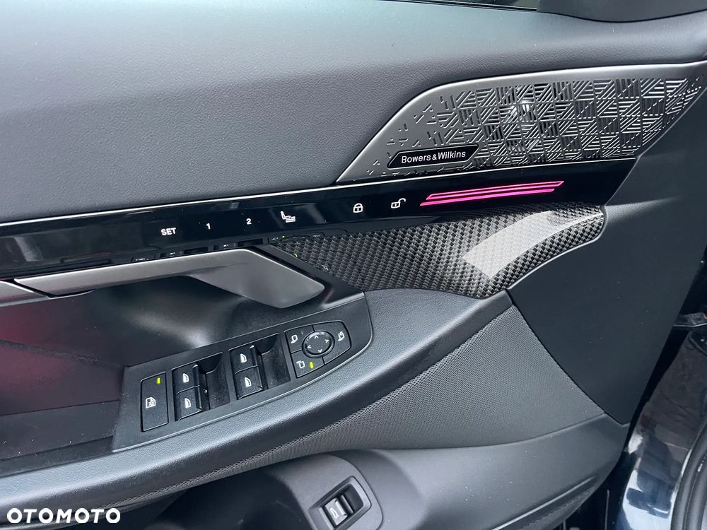 BMW Seria 5 540d xDrive mHEV - 9