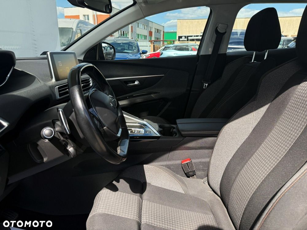 Peugeot 3008 1.6 PureTech GPF Allure S&S EAT8 - 13
