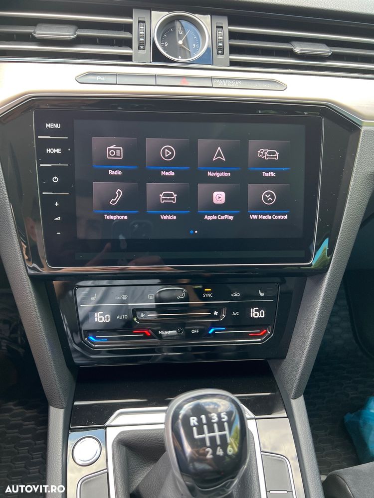 Volkswagen Passat 2.0 TDI Highline - 11