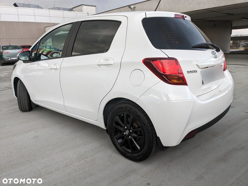 Toyota Yaris 1.33 Premium - 8