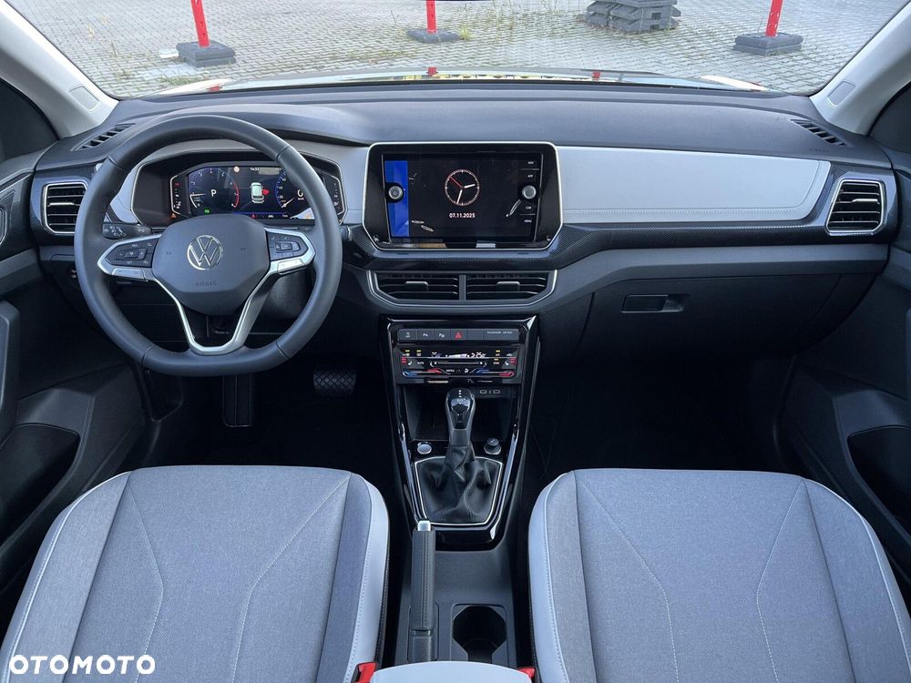 Volkswagen T-Cross - 11