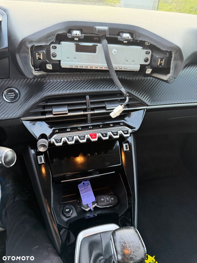 Peugeot 208 Benzin 100 Style - 15