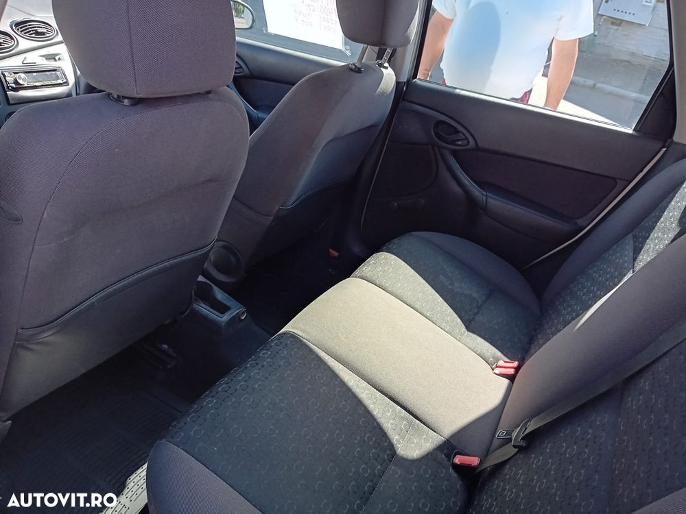 FORD Focus 2003 — imagine 9