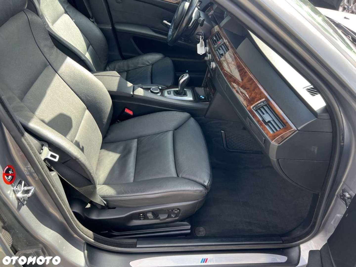 BMW Seria 5 - 12