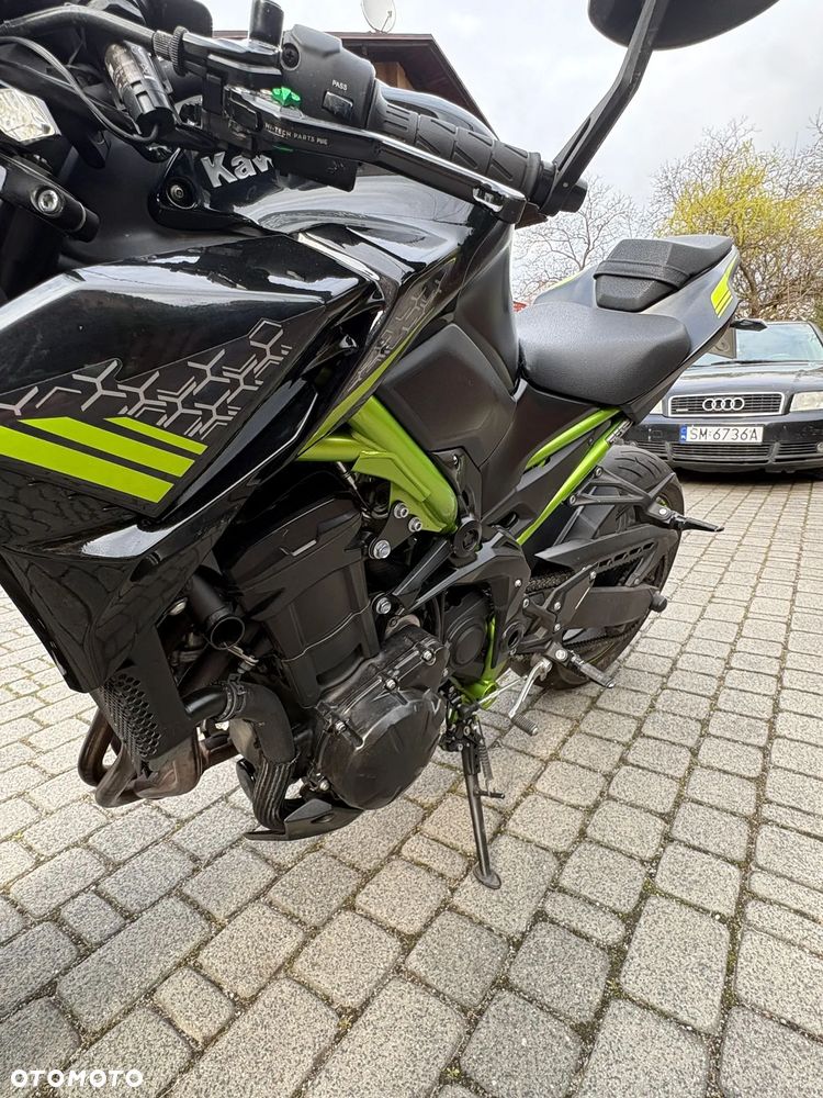 Kawasaki Z 900 - 15