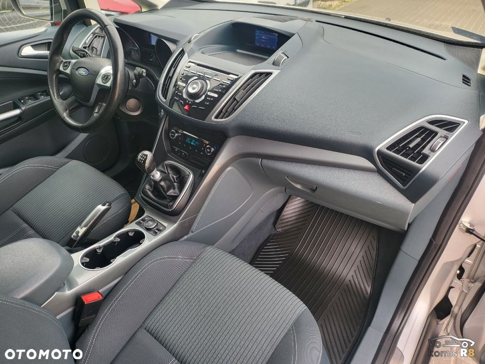 Ford Grand C-MAX - 12