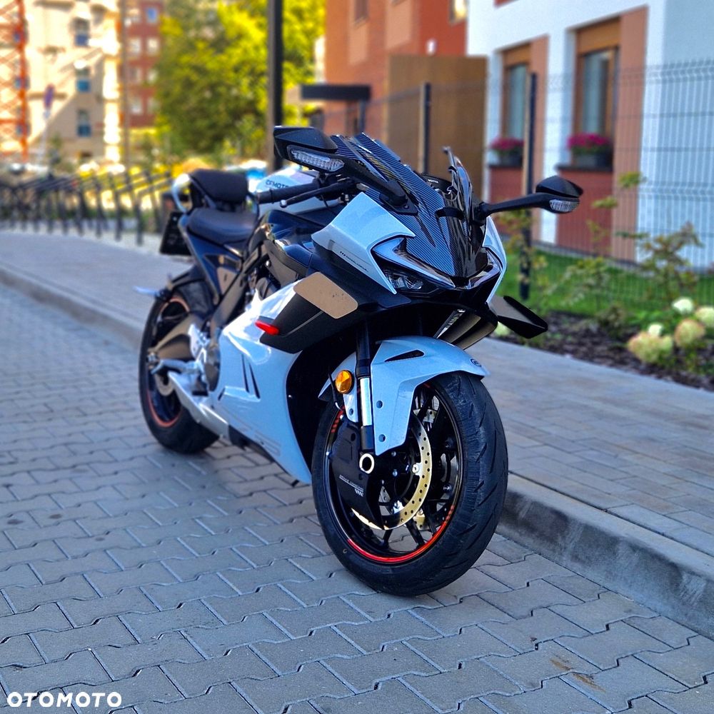 CFMoto 675SR - 1