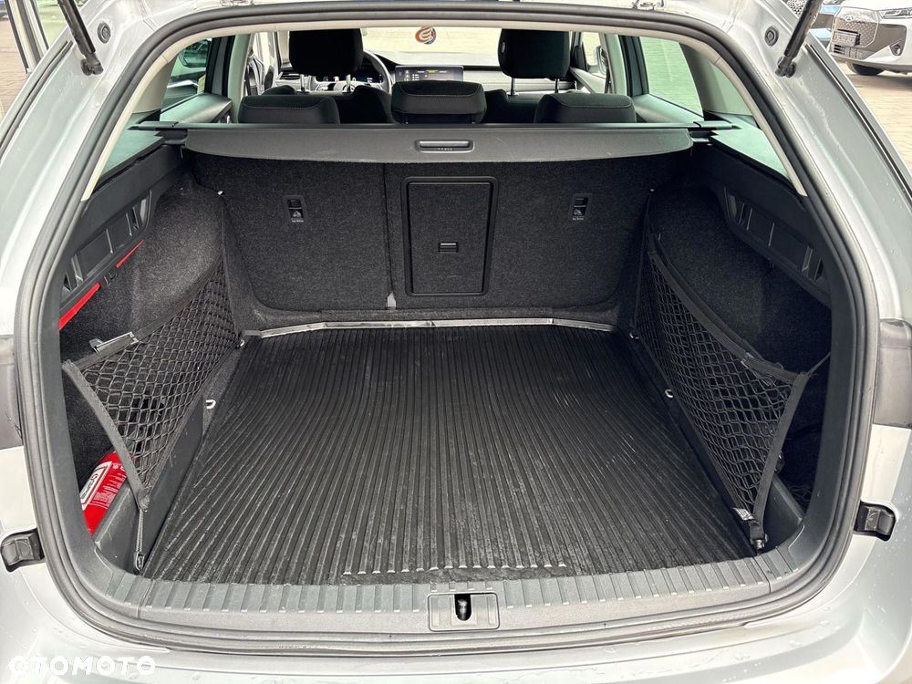 Skoda Octavia 2.0 TSI 4x4 Style DSG - 17