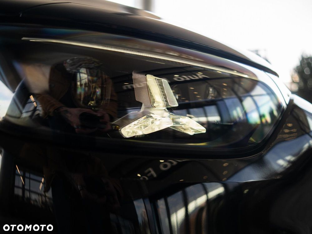 Mercedes-Benz GLB - 30