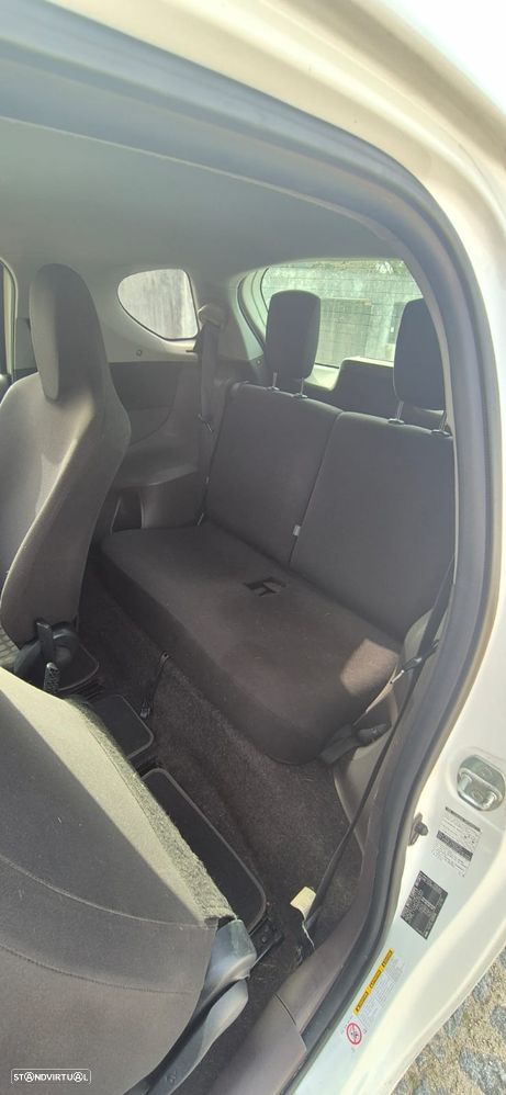 Toyota iQ 1.0 VVT-i 2 NAVI+Bluetooth - 12