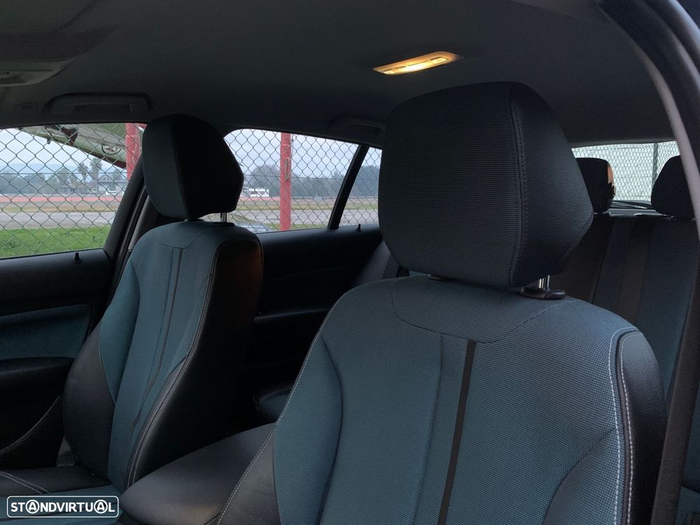 BMW 118 d Pack M - 16