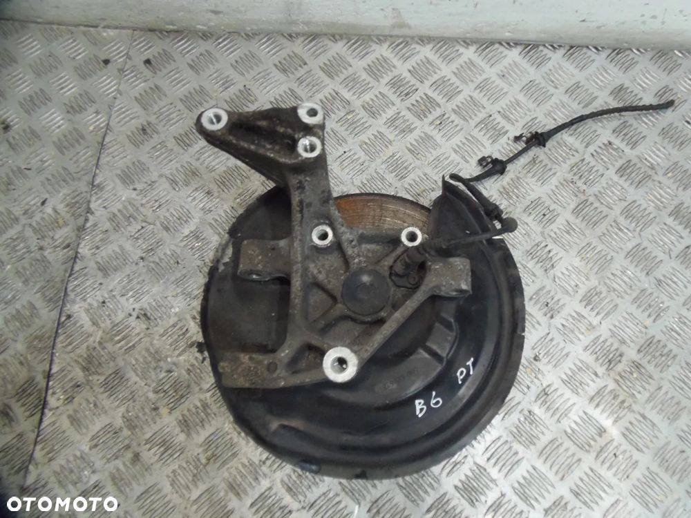 PIASTA TARCZA PRAWA PRAWY TYŁ VW PASSAT B6 1,9 TDI KOMBI 06R - 2