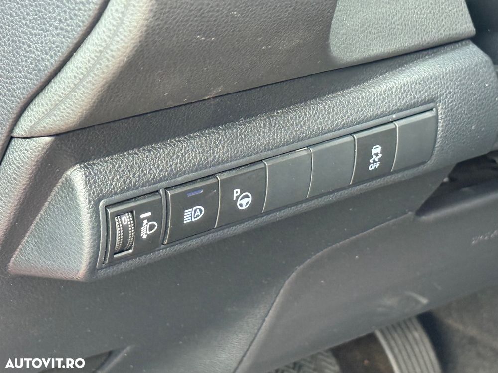 Toyota Corolla 1.8 HSD Dynamic GR Sport - 18