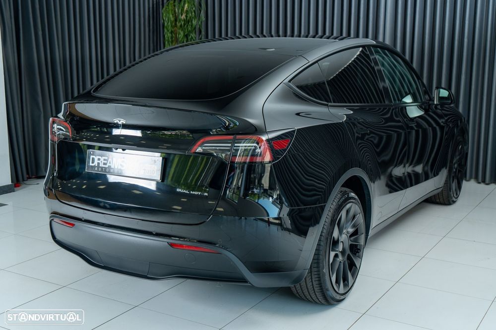Tesla Model Y 2022 photo 3