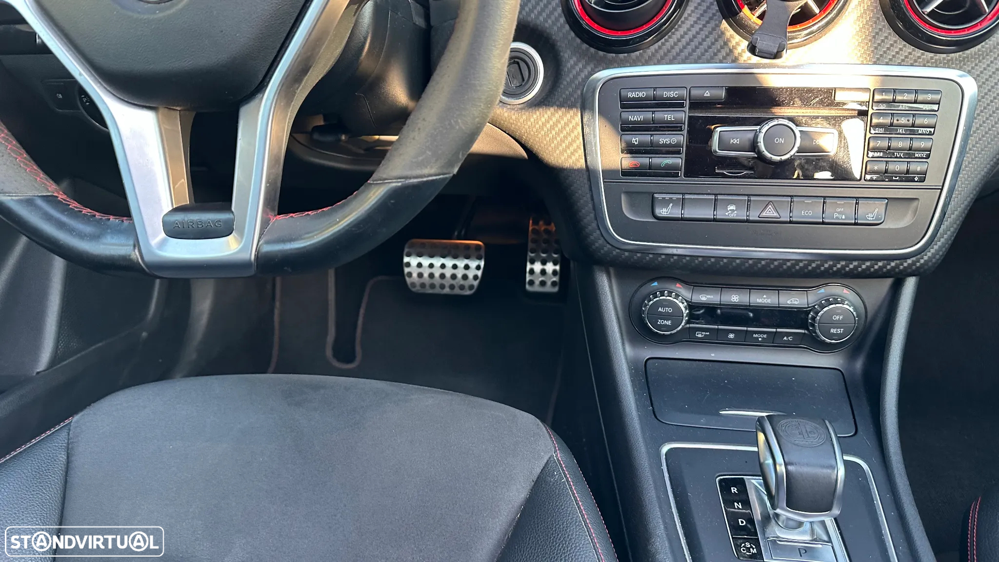 Mercedes-Benz A 45 AMG 4-Matic - 35