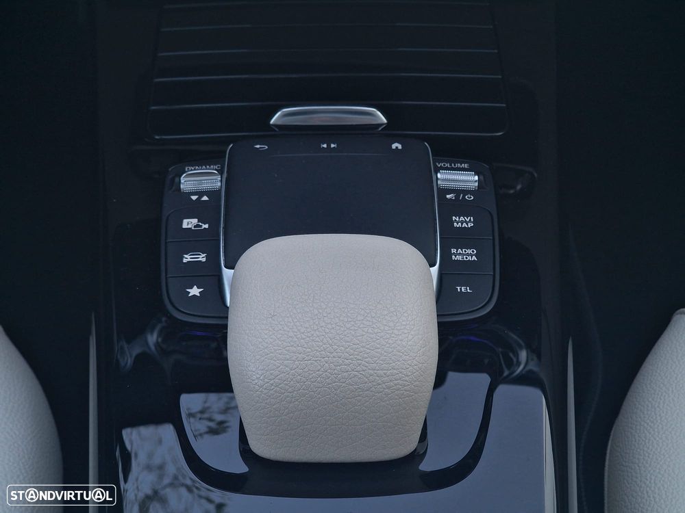 Mercedes-Benz CLA 180 7G-DCT Progressive Line Advanced - 24