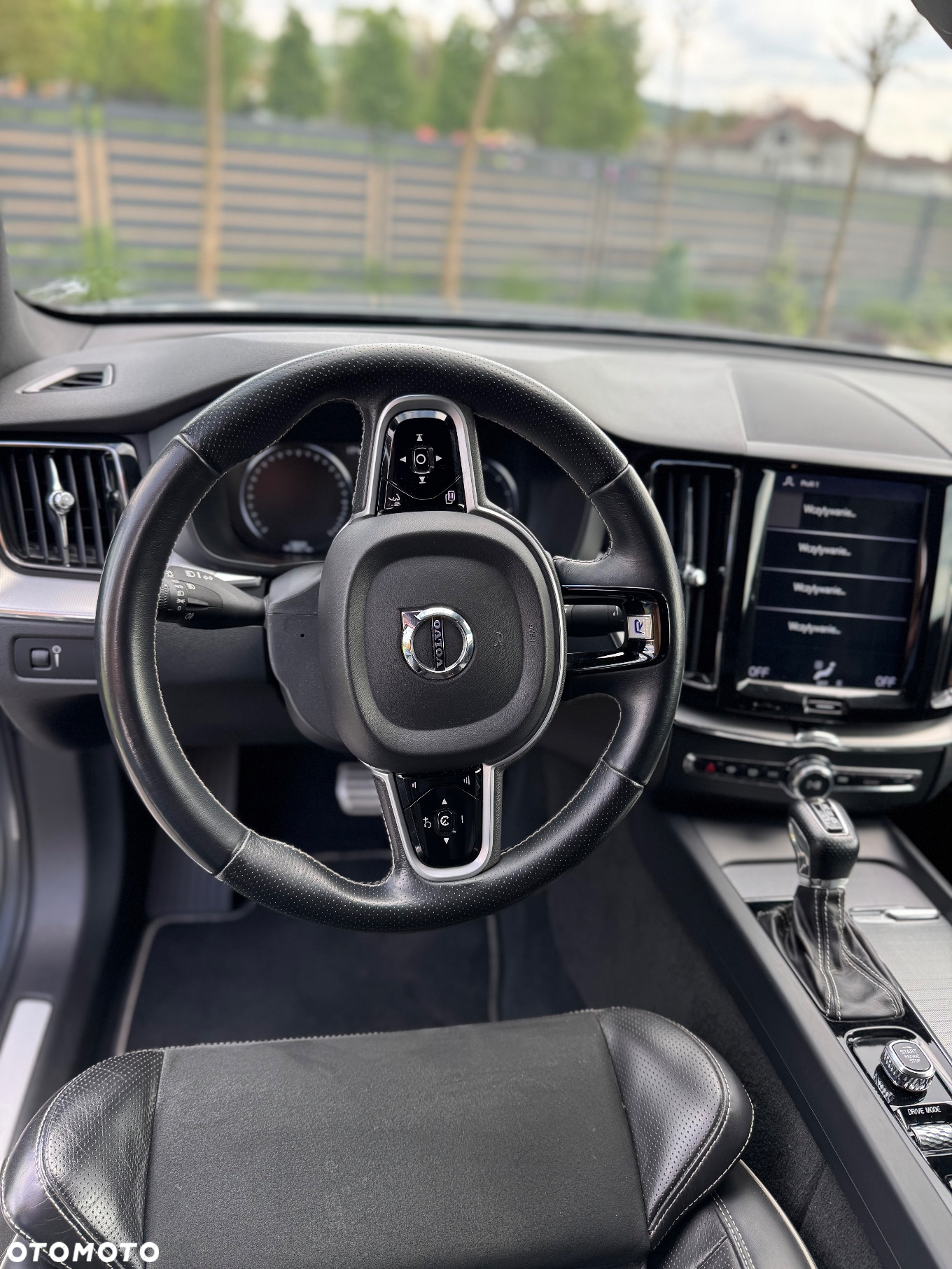 Volvo XC 60 D4 AWD R-Design - 9