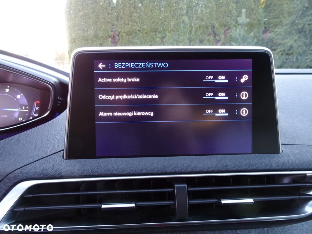 Peugeot 3008 1.5 BlueHDi Allure S&S - 30