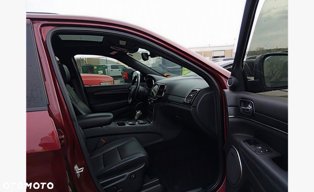 Jeep Grand Cherokee - 10