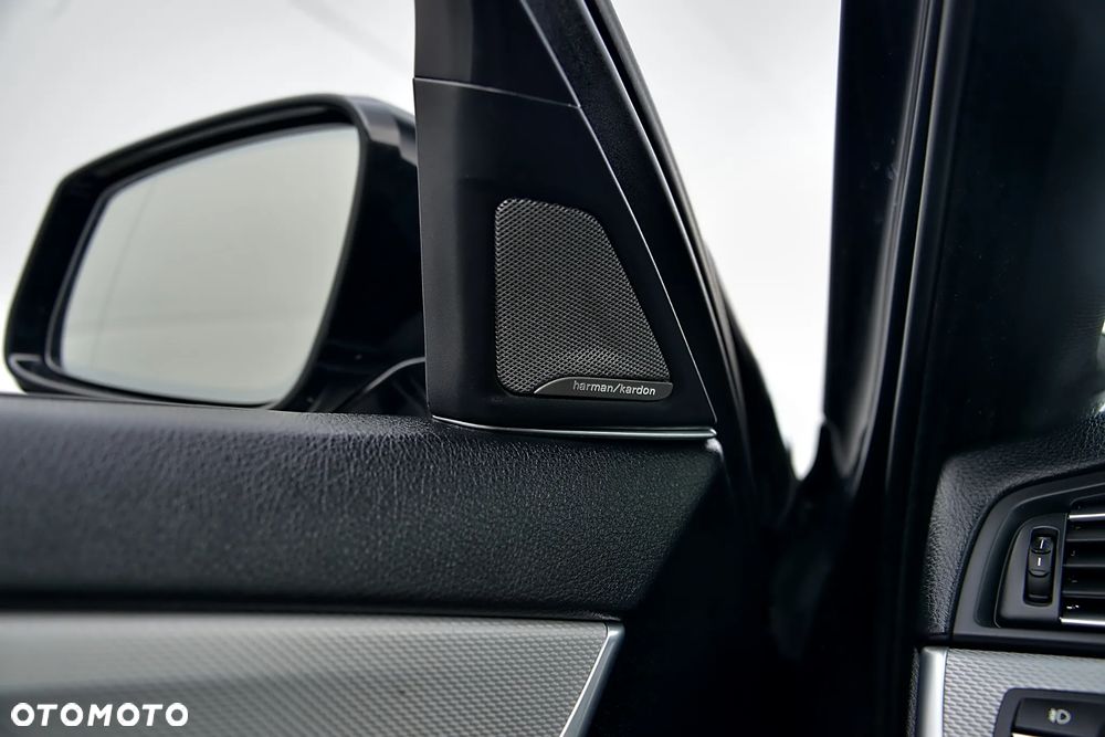 BMW Seria 5 - 38