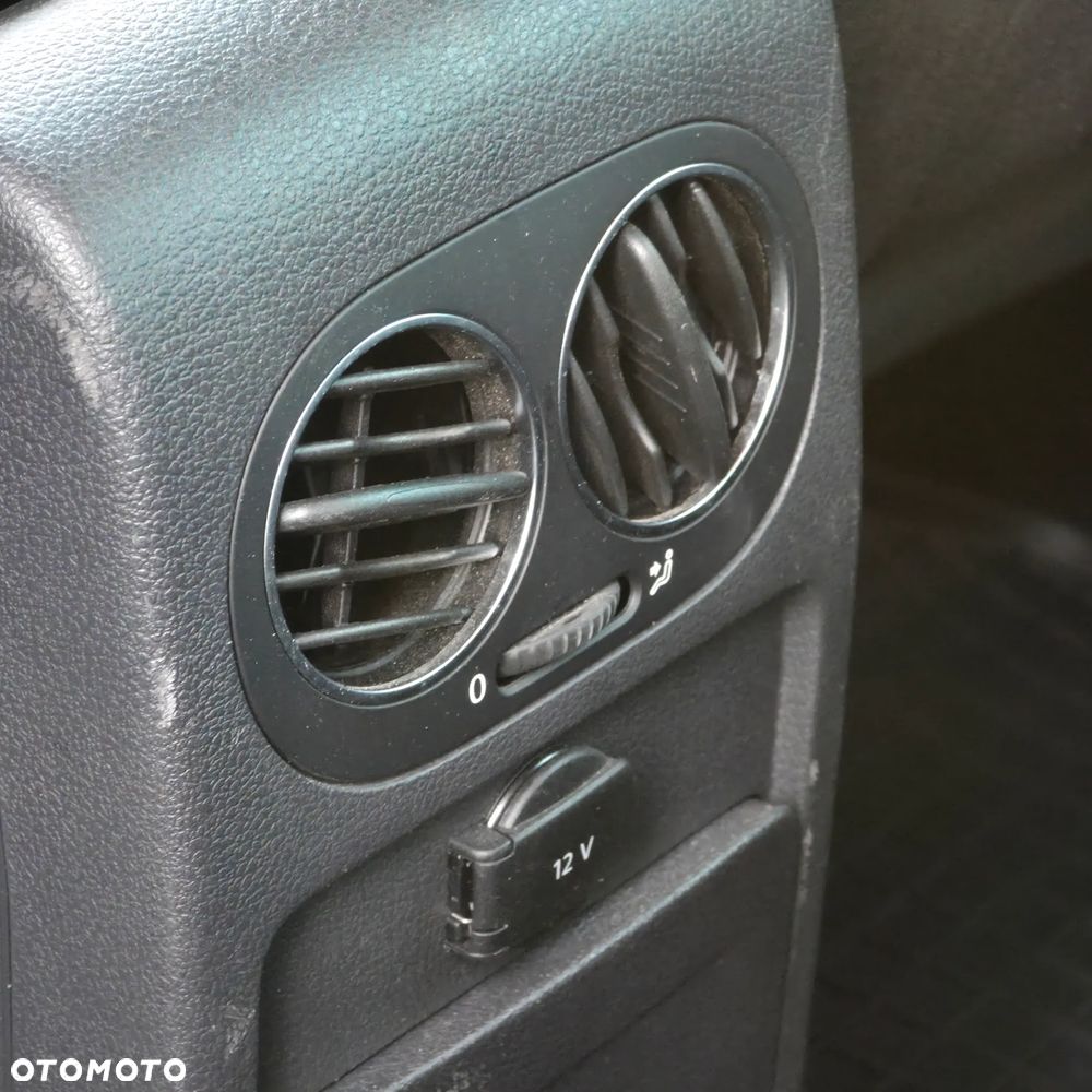 Volkswagen Golf Plus - 19