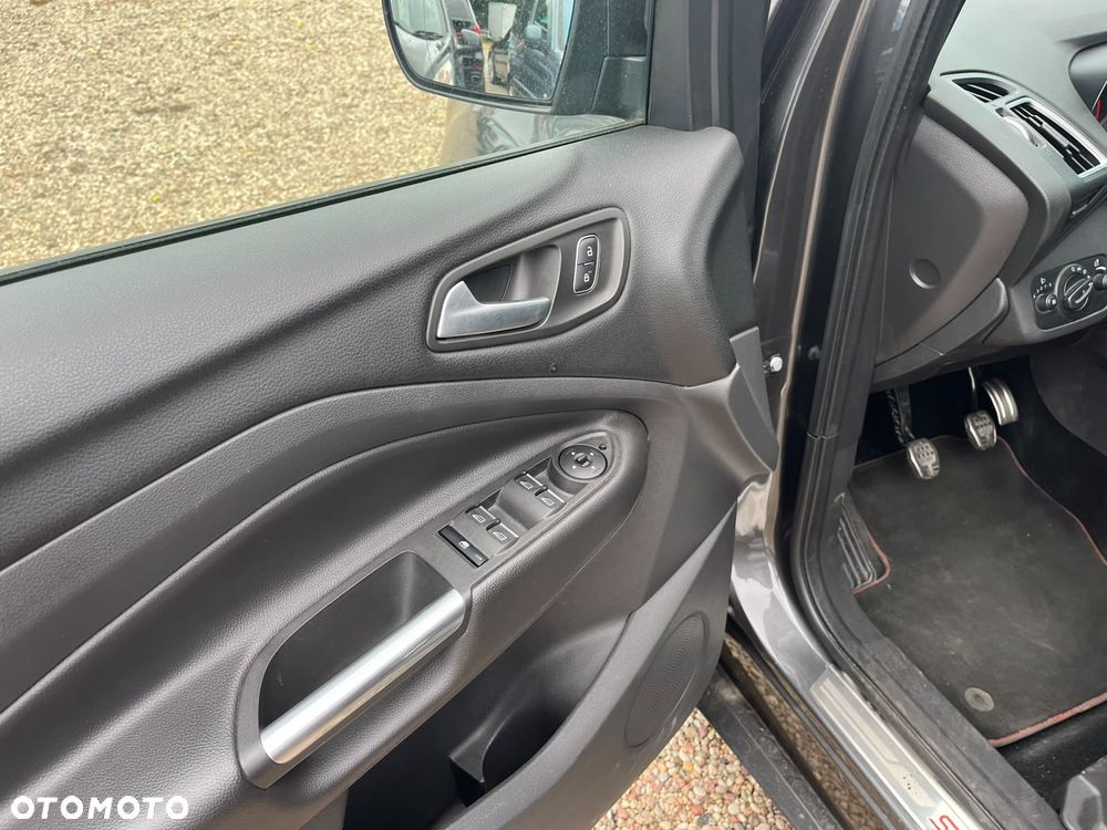 Ford Kuga 2.0 TDCi AWD ST-Line - 15