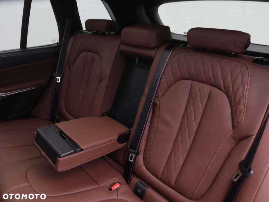 BMW X5 - 11