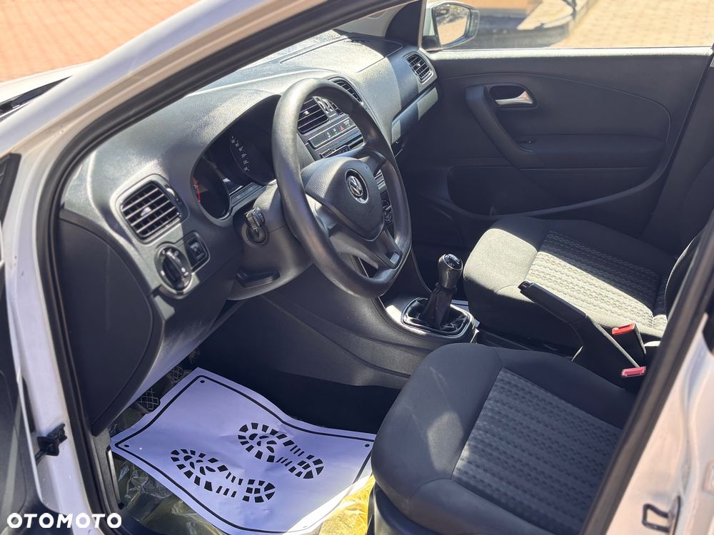 Volkswagen Polo - 7