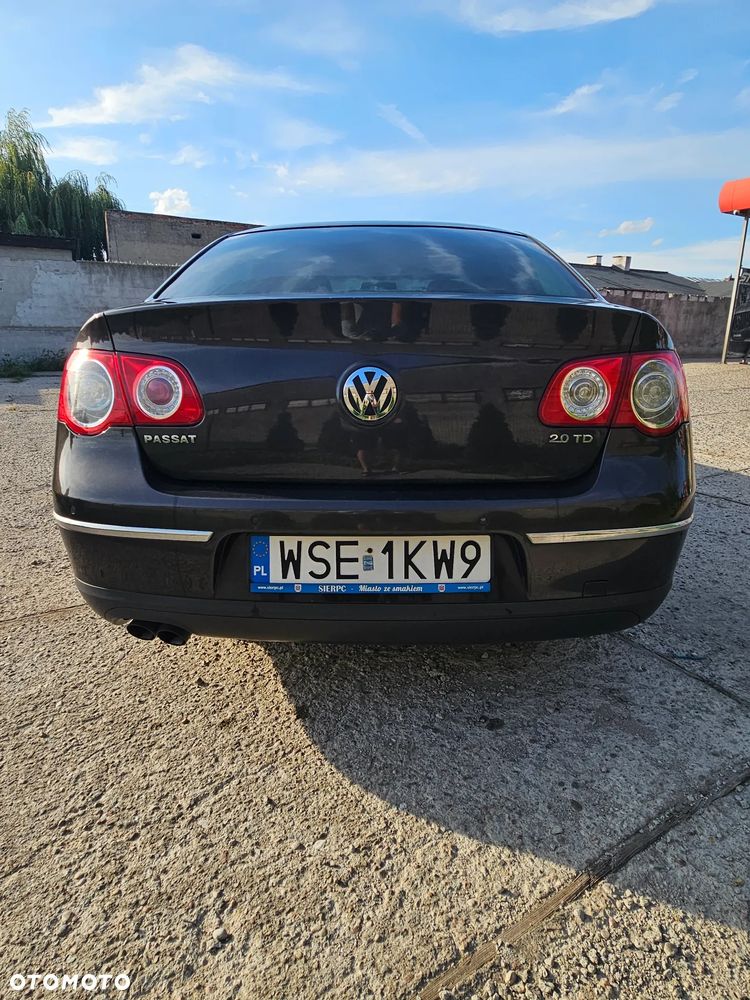 Volkswagen Passat - 7