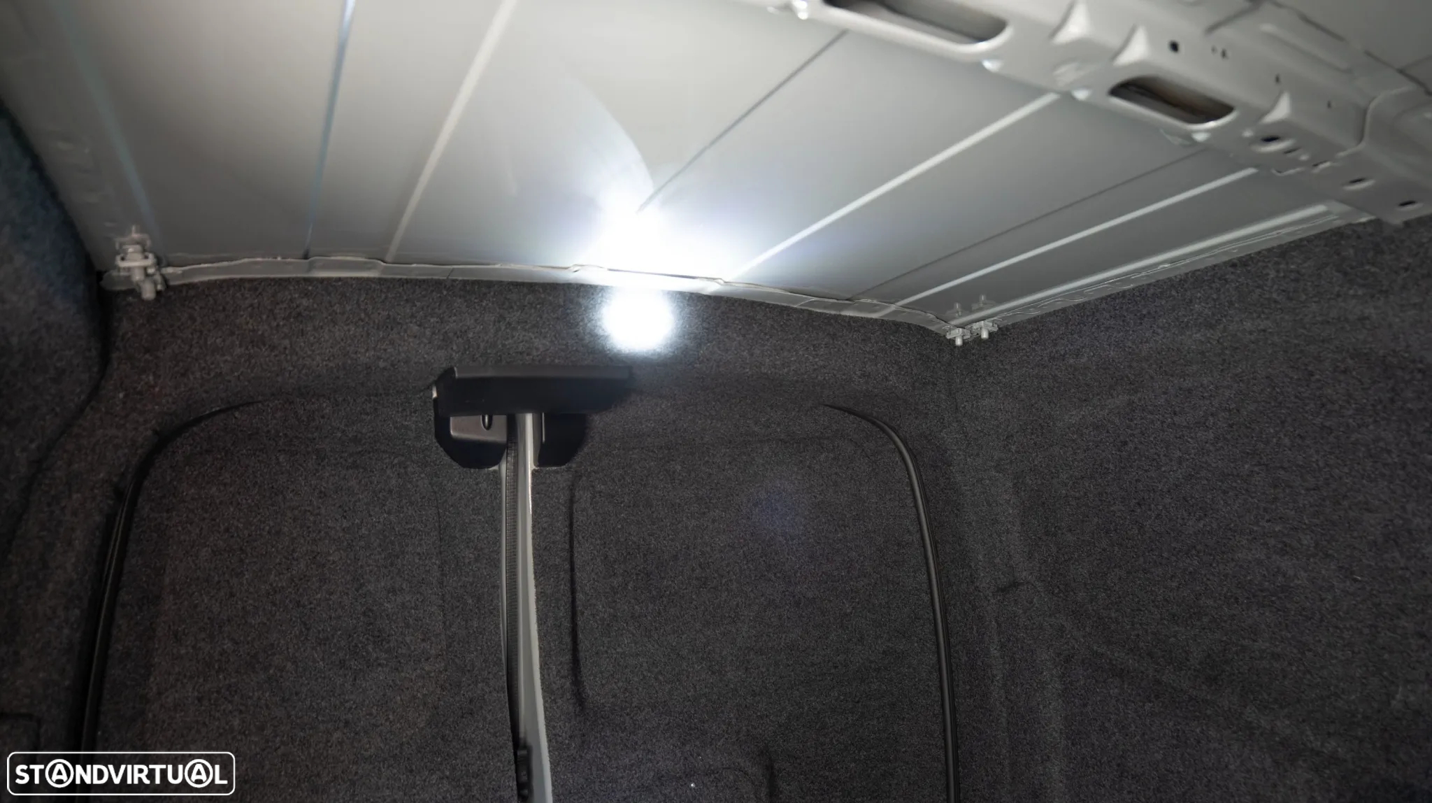 Ford Courier Van N1 1.5 EcoBlue 100cv Euro 6.2 Trend Plus 5 portas - 27