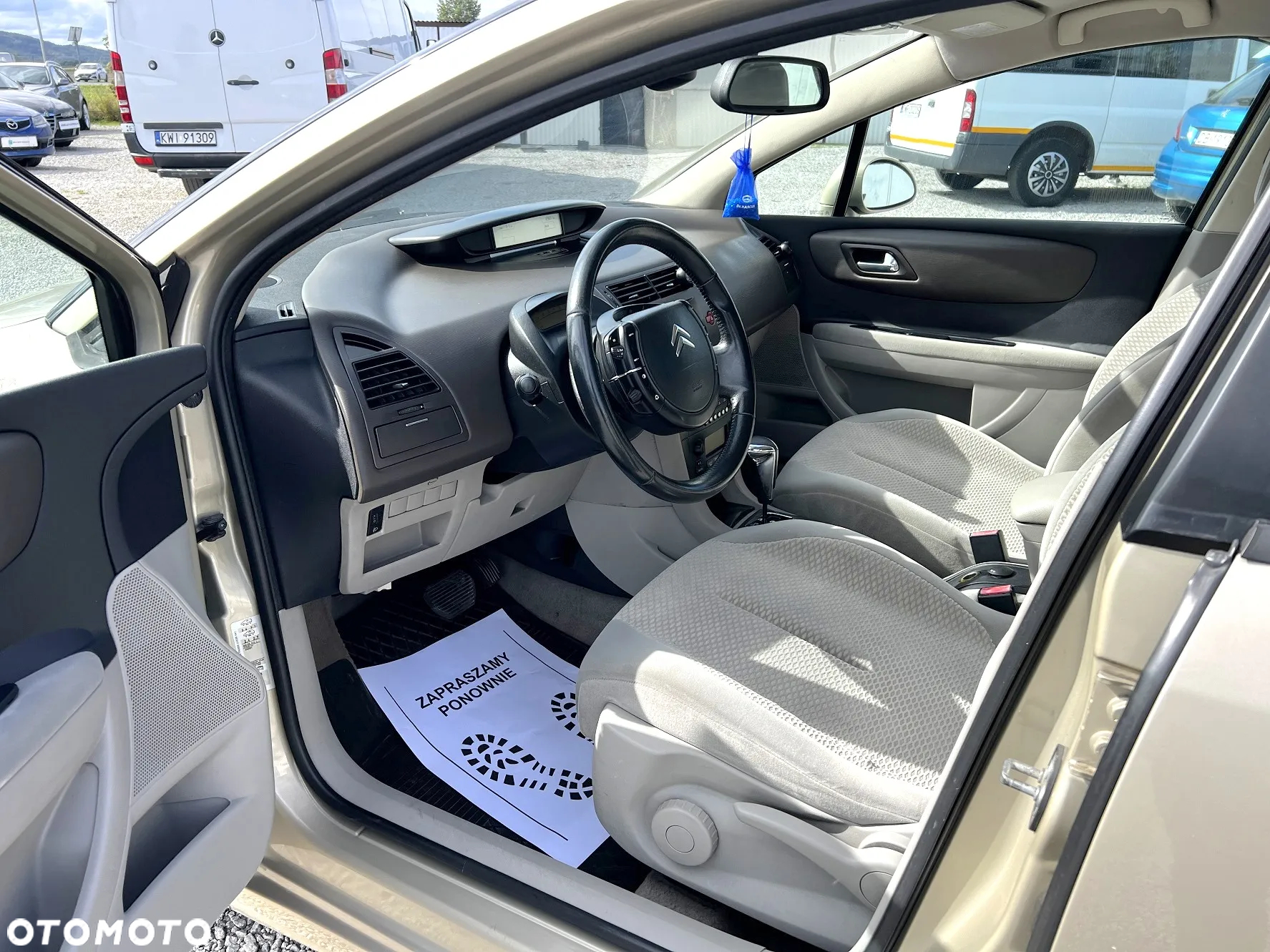 Citroën C4 1.6 16V SX - 12