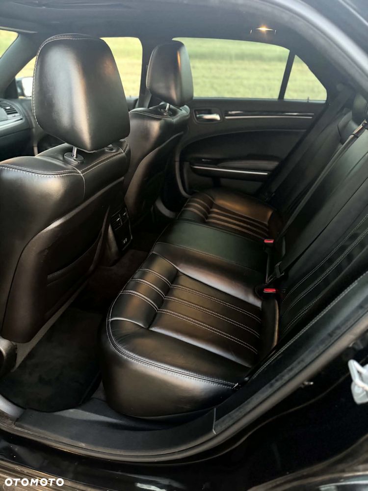 Chrysler 300s - 6
