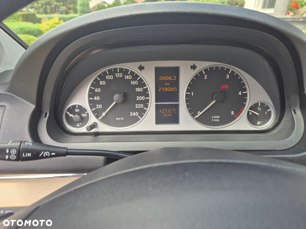 Mercedes-Benz Klasa B 180 CDI DPF SPORT EDITION - 11