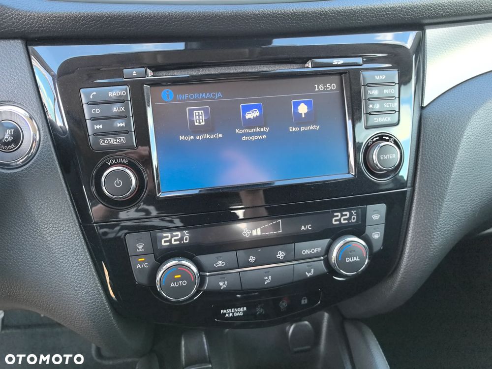 Nissan Qashqai 1.6 DIG-T N-Connecta - 29
