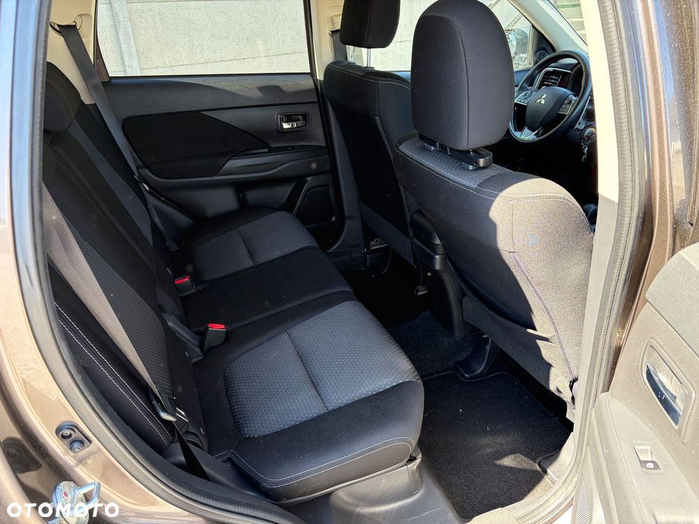 Mitsubishi Outlander 2.0 2WD CVT Edition+ - 26