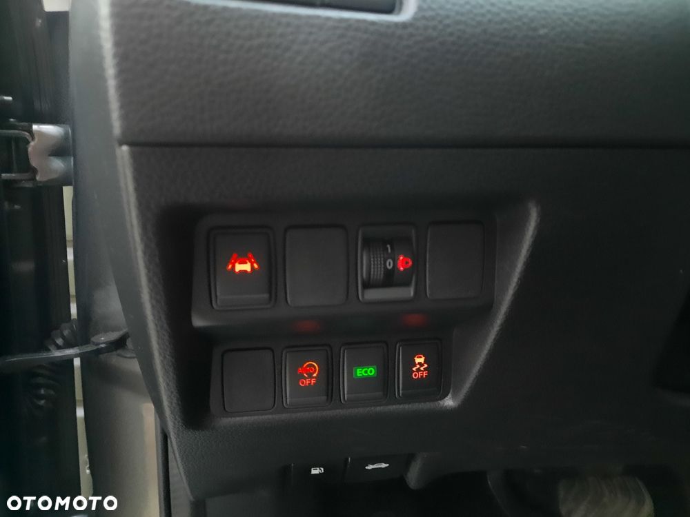 Nissan Qashqai 1.2 DIG-T Xtronic TEKNA - 24