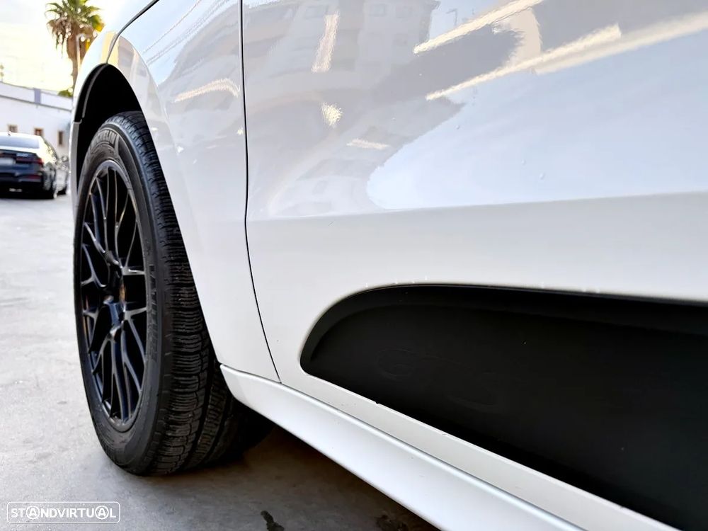 Porsche Macan GTS PDK - 53