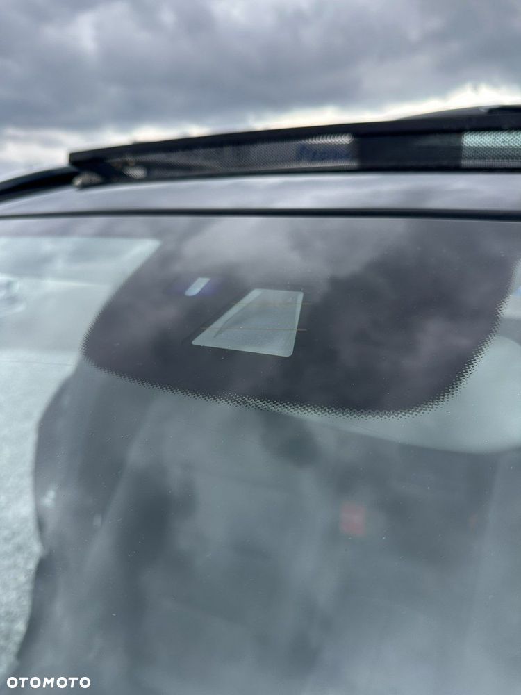 Mercedes-Benz Klasa E - 16