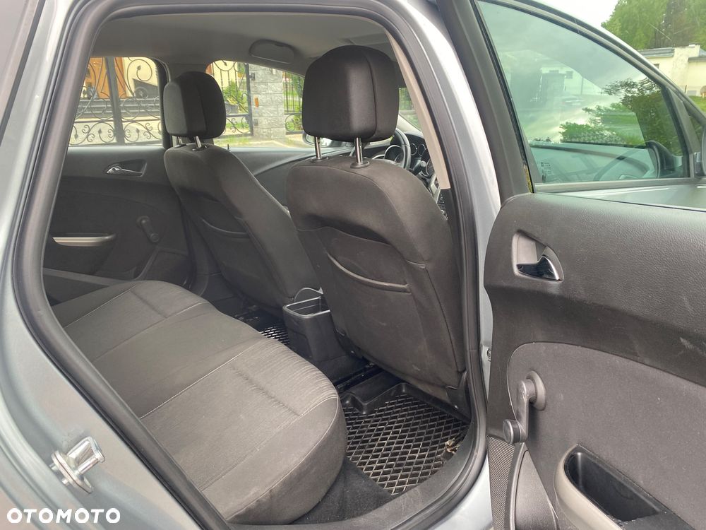 Opel Astra 1.4 Cosmo - 11