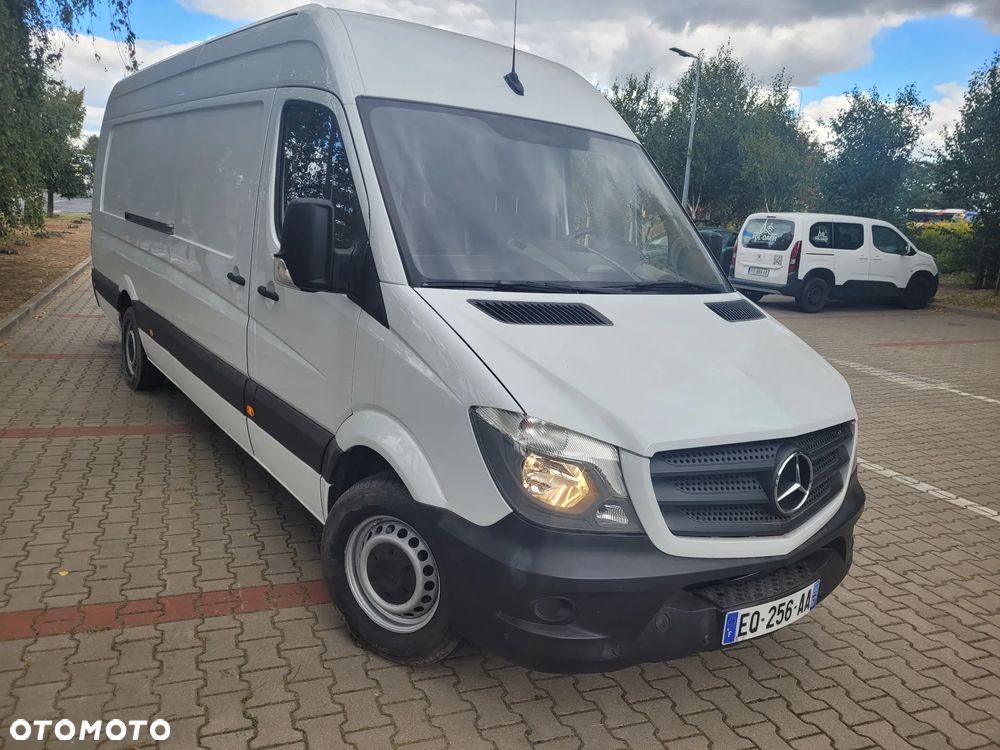 Mercedes-Benz Sprinter - 4