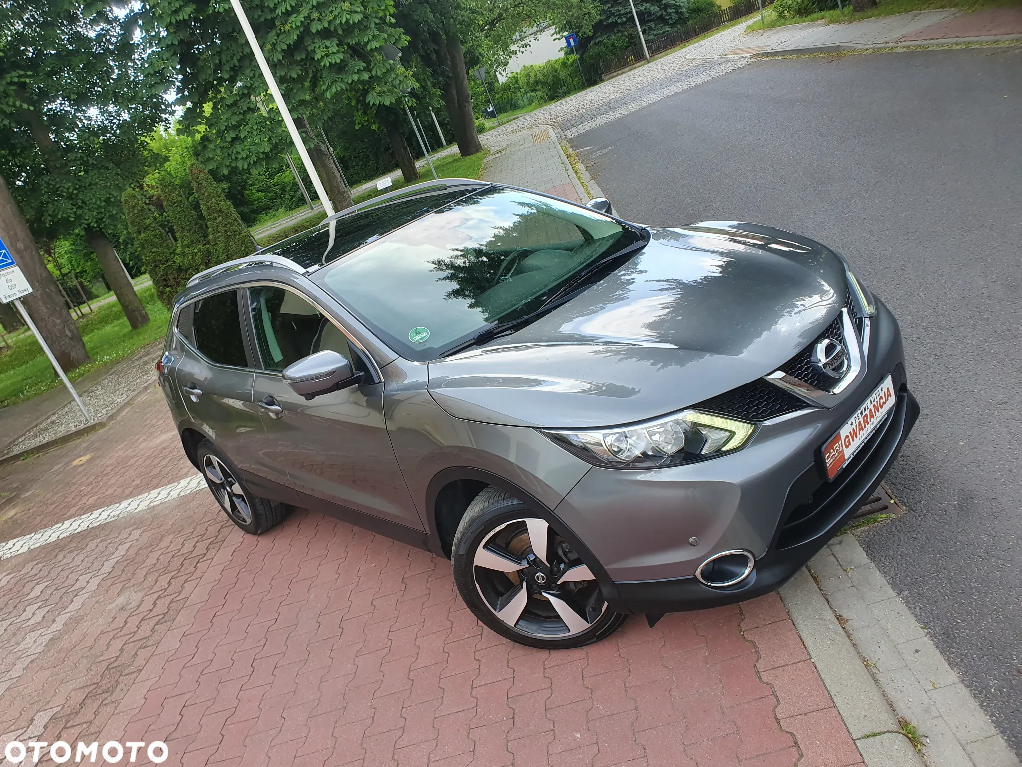 Nissan Qashqai 1.6 DIG-T N-Connecta - 2