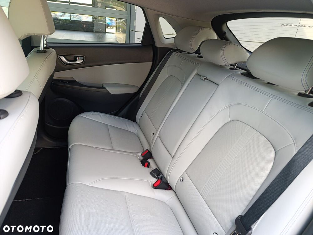 Hyundai Kona - 36